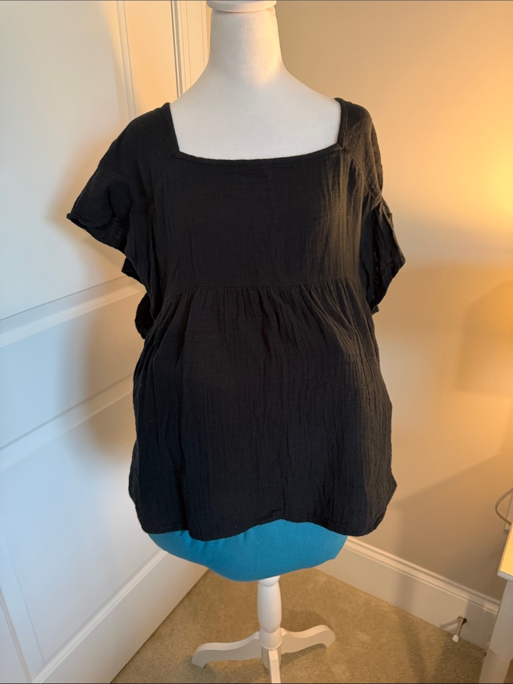 Relaxed Black Square-Neck Tunic Top